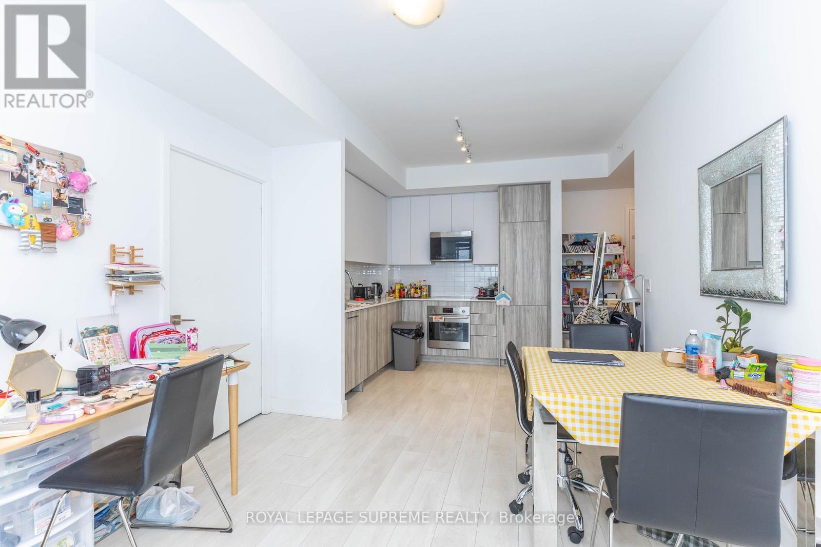 2010 - 297 Oak Walk Drive, Oakville, Ontario  L6H 3R6 - Photo 17 - W12726110