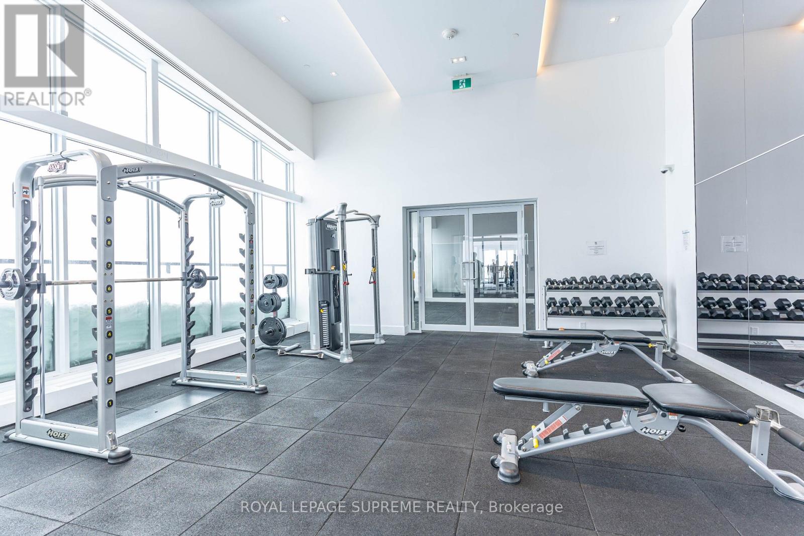 2010 - 297 Oak Walk Drive, Oakville, Ontario  L6H 3R6 - Photo 38 - W12726110