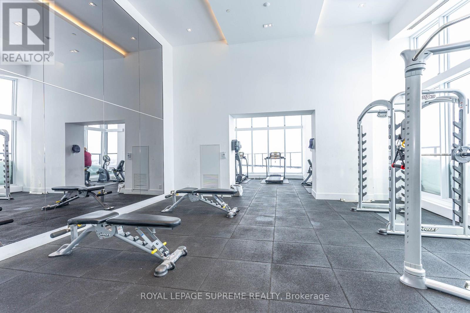 2010 - 297 Oak Walk Drive, Oakville, Ontario  L6H 3R6 - Photo 35 - W12726110