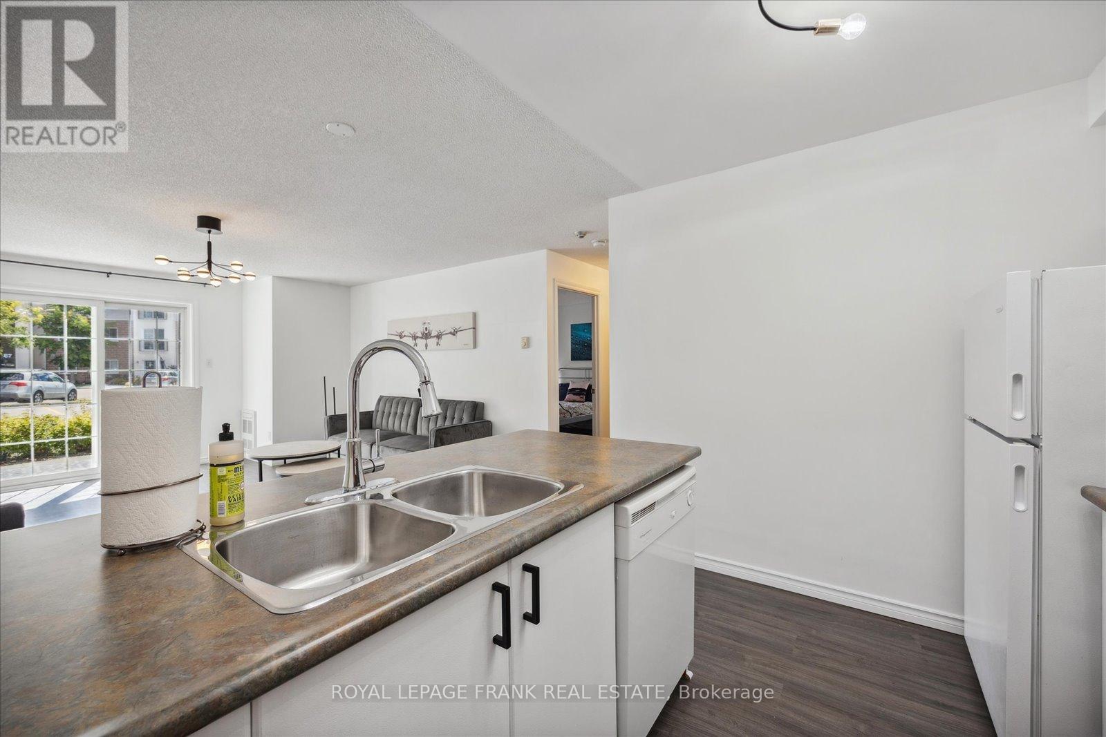 104 - 91 Aspen Springs Drive, Clarington, Ontario  L1C 5J9 - Photo 8 - E12735772