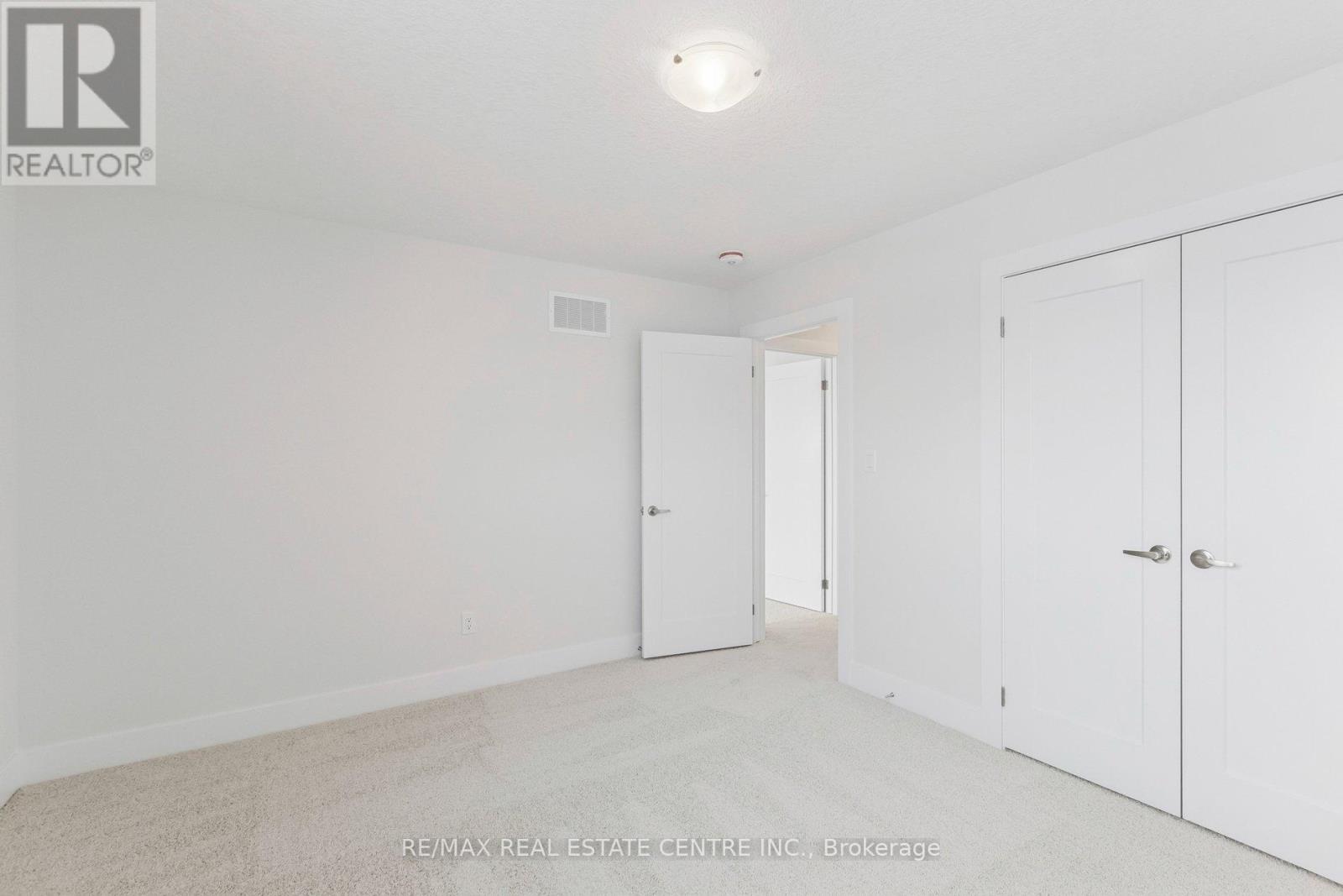 123 Maple Street, Mapleton, Ontario  N0G 1P0 - Photo 39 - X12615418