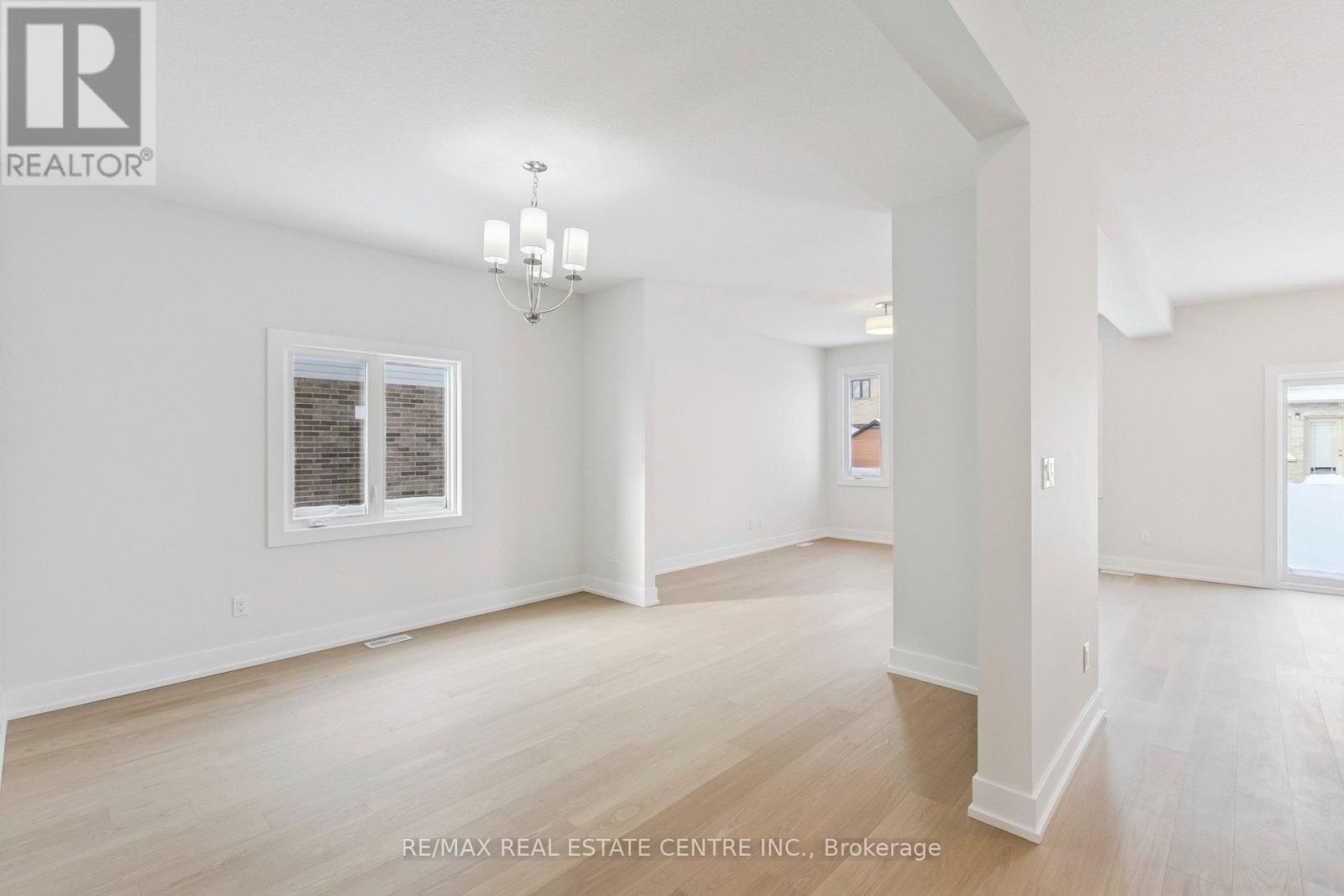 123 Maple Street, Mapleton, Ontario  N0G 1P0 - Photo 6 - X12615418