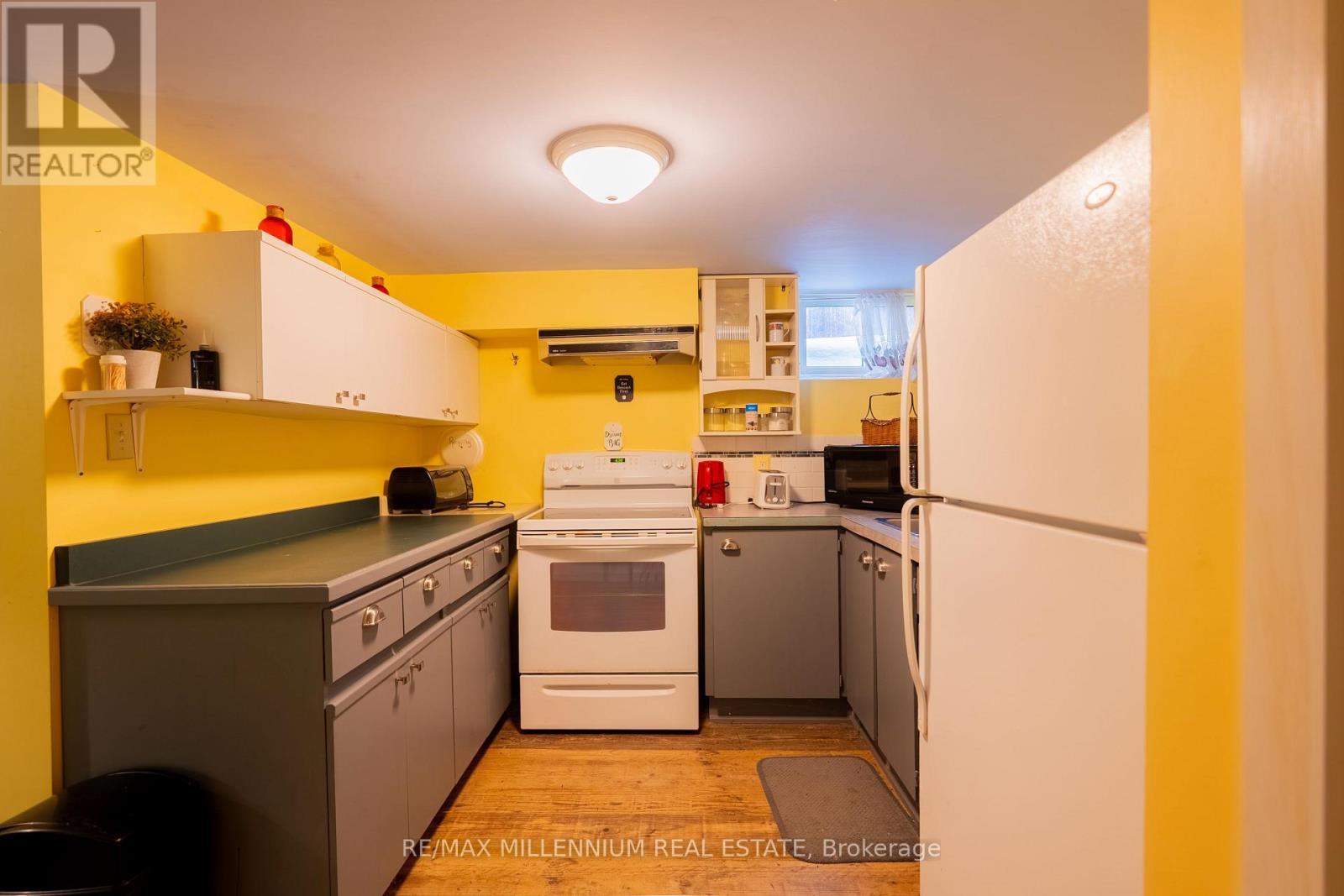 830 Muskoka Road S, Gravenhurst, Ontario  P1P 1K3 - Photo 27 - X12734918