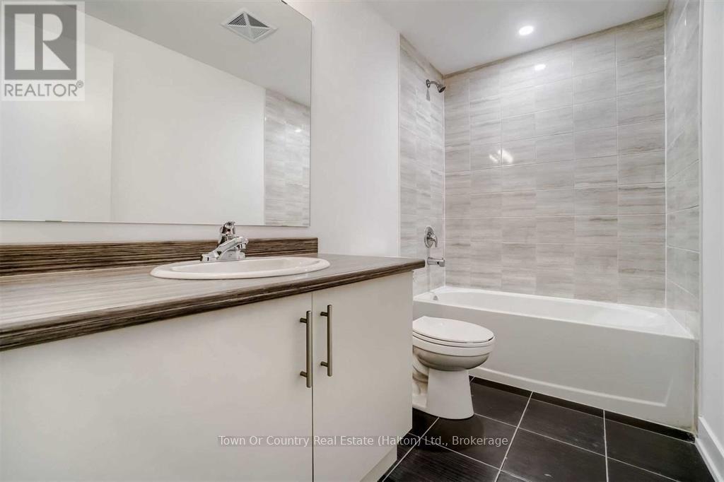 506 - 10 Culinary Lane, Barrie (Painswick South), Ontario  L9J 0K2 - Photo 15 - S12633414