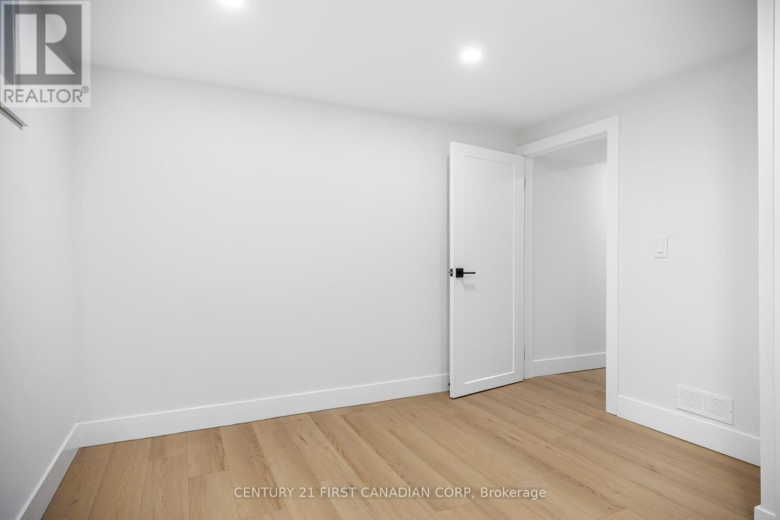 45 Fairview Avenue, London South, Ontario  N6C 4T4 - Photo 28 - X12735912