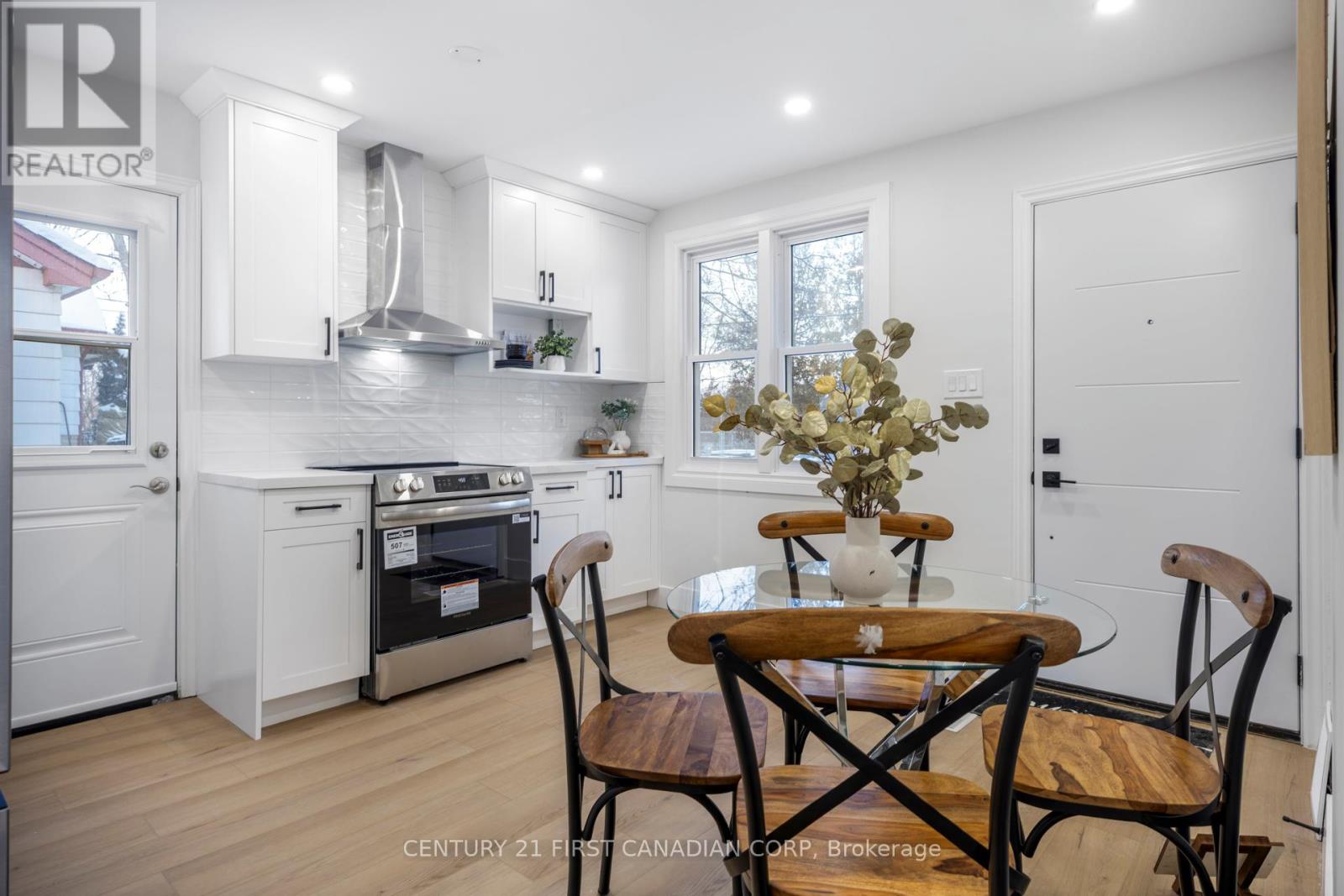 45 Fairview Avenue, London South, Ontario  N6C 4T4 - Photo 8 - X12735912