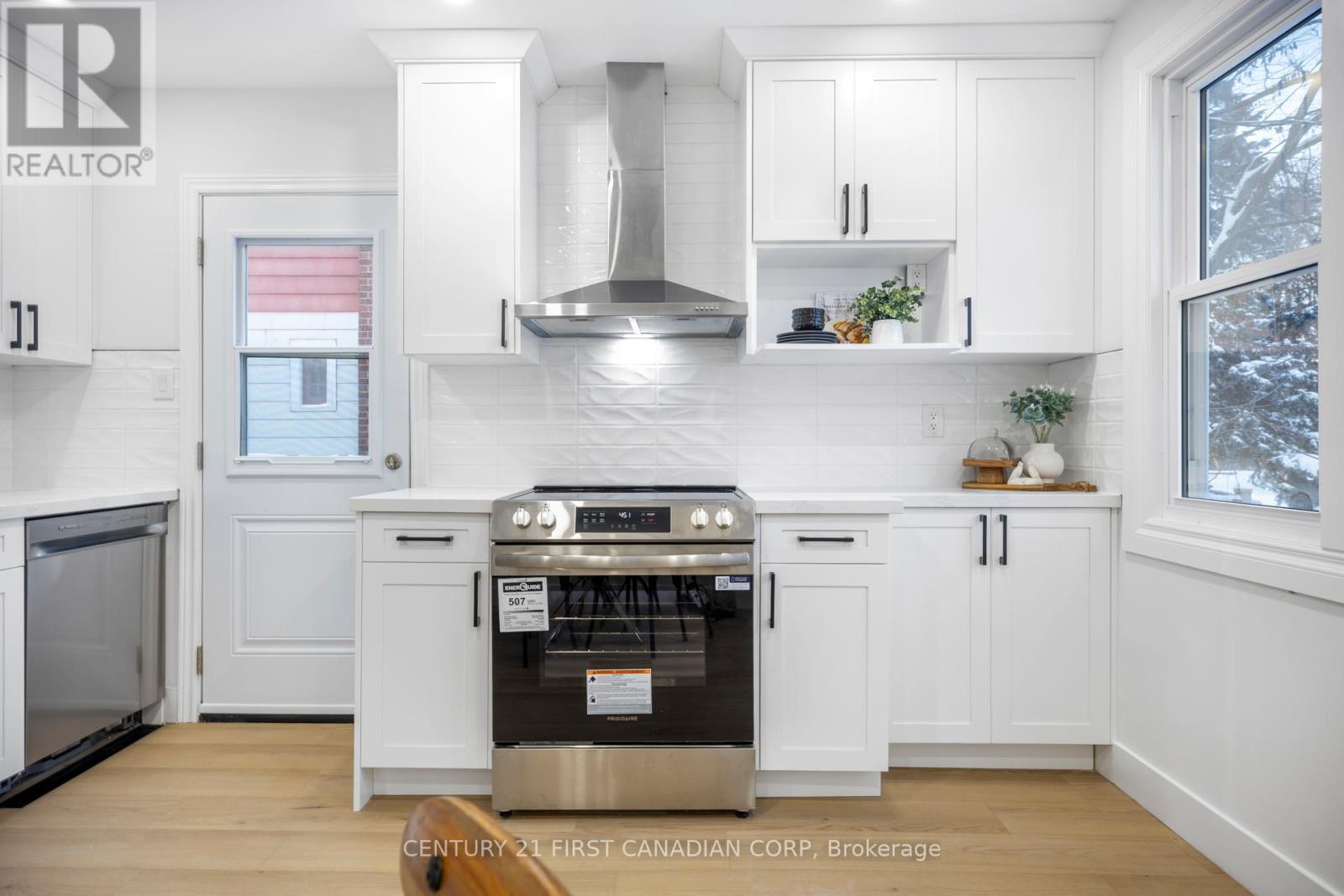 45 Fairview Avenue, London South, Ontario  N6C 4T4 - Photo 9 - X12735912