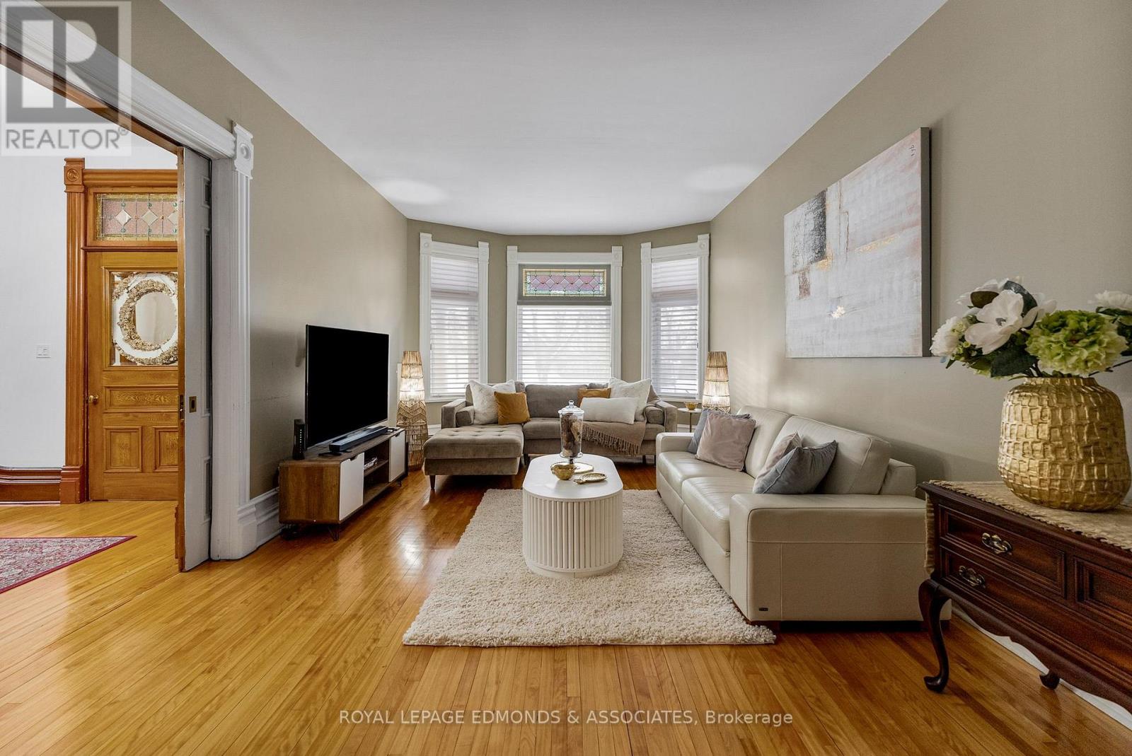 307 Maple Avenue, Pembroke, Ontario  K8A 1L8 - Photo 5 - X12735814