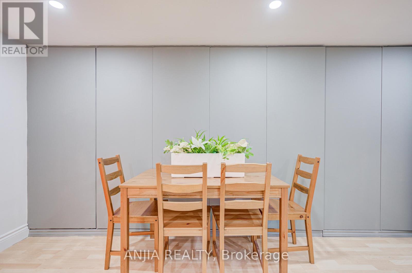 63 Rockport Crescent, Richmond Hill, Ontario  L4C 2L7 - Photo 32 - N12735482