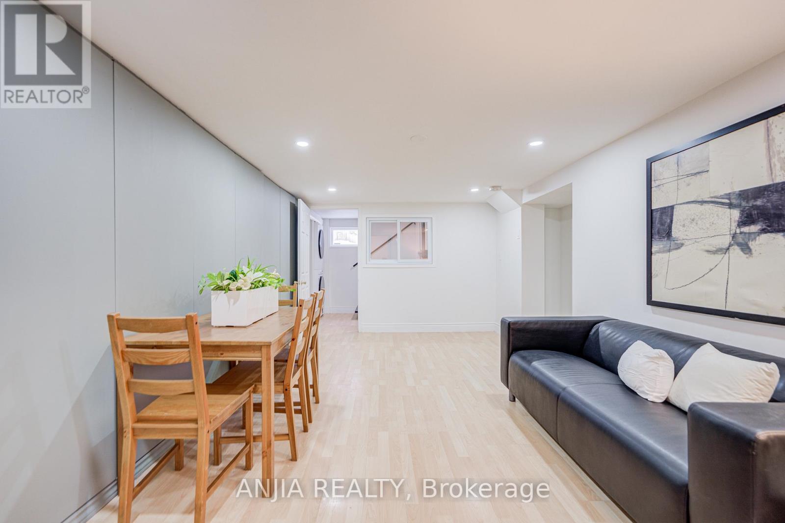 63 Rockport Crescent, Richmond Hill, Ontario  L4C 2L7 - Photo 34 - N12735482