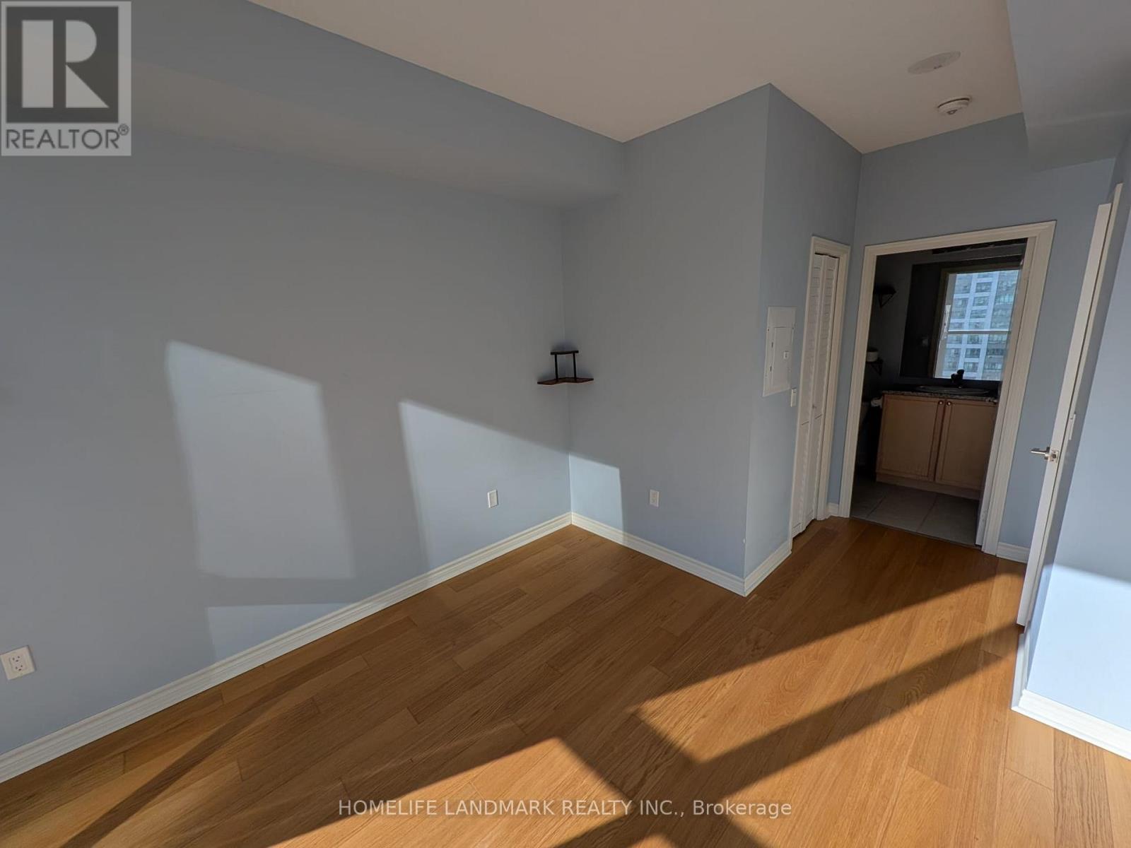 1707 - 349 Rathburn Road W, Mississauga, Ontario  L5B 0G9 - Photo 16 - W12723080