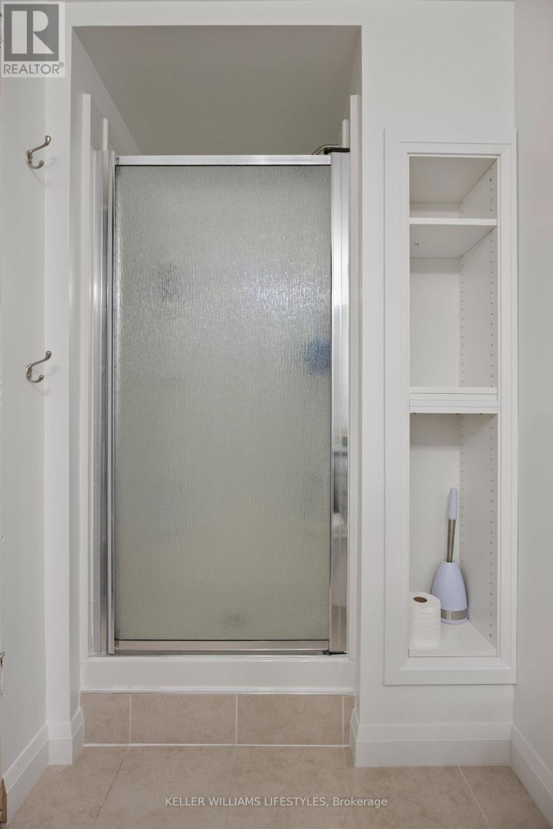 Photo 31 of 46 for 18 Hawthorn Crescent