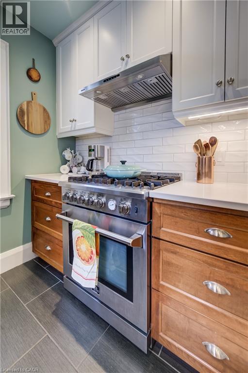 8 Lowrey Avenue S, Cambridge, Ontario  N1R 4Z1 - Photo 15 - 40800807