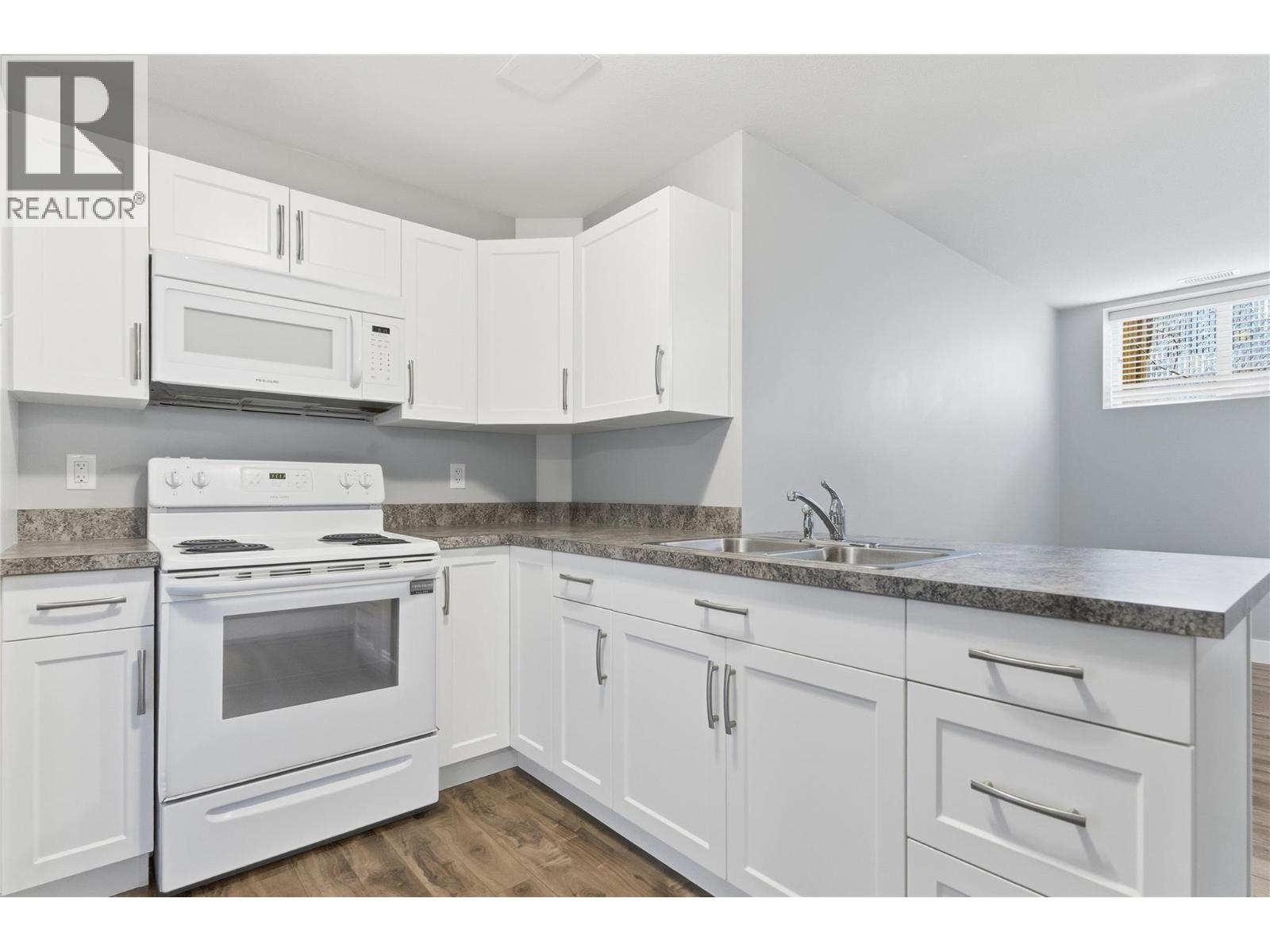 3565 Bank Road, Kamloops, British Columbia  V2B 7A5 - Photo 33 - 10373374