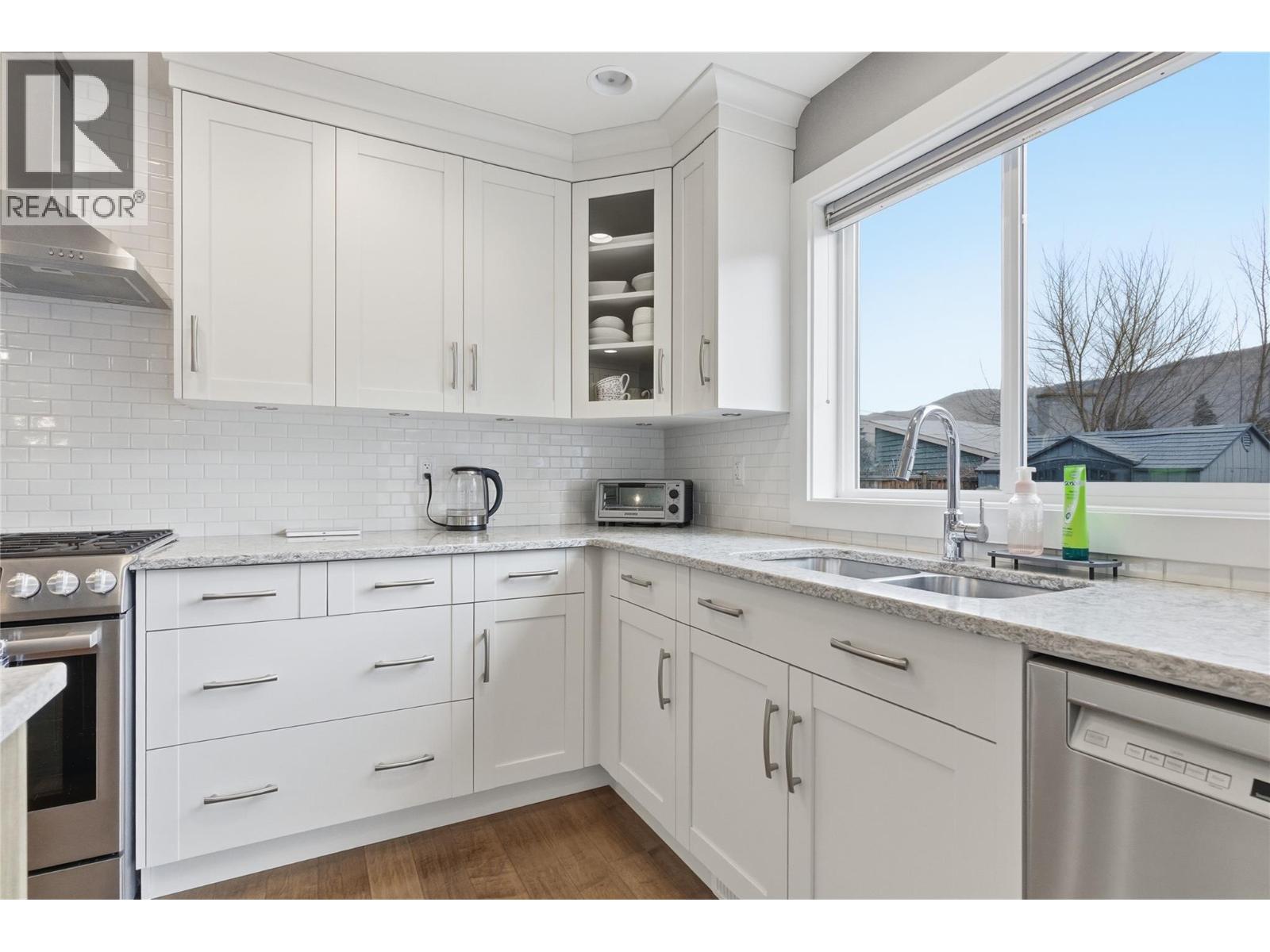 3565 Bank Road, Kamloops, British Columbia  V2B 7A5 - Photo 14 - 10373374