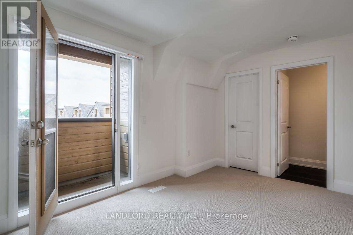 23 Kenneth Woods Crescent, Toronto, Ontario  M2N 0K3 - Photo 8 - C12735736