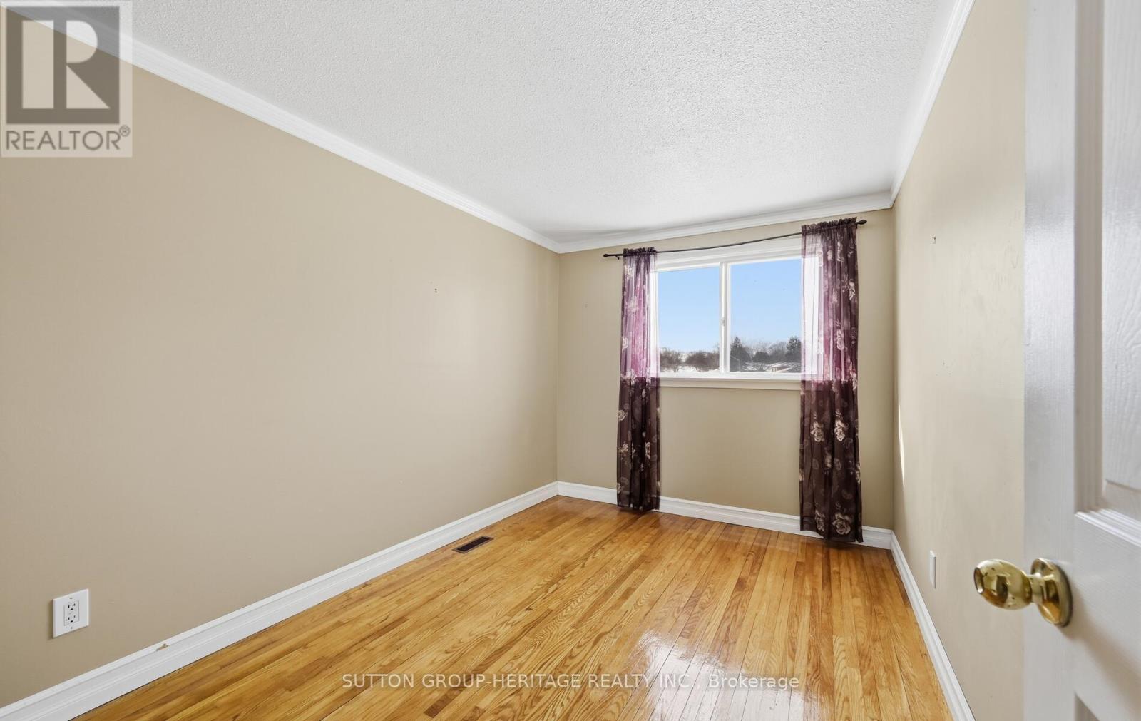 7 Graham Court, Ajax, Ontario  L1S 1H6 - Photo 15 - E12735692