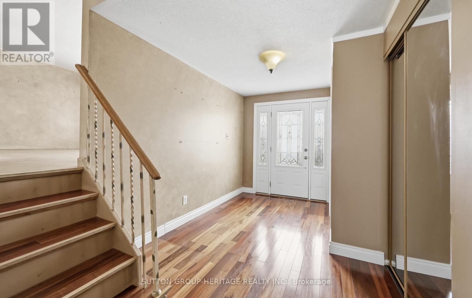 7 Graham Court, Ajax, Ontario  L1S 1H6 - Photo 8 - E12735692