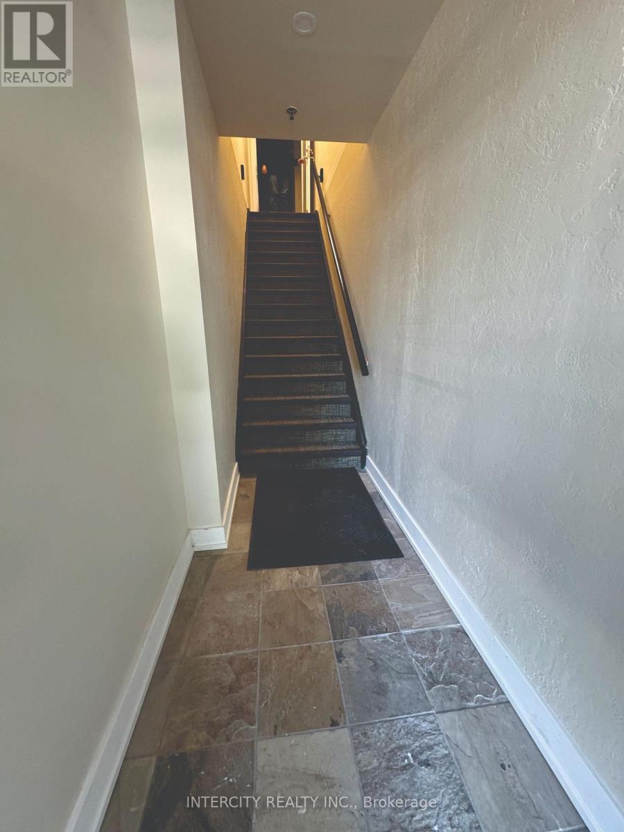 26b - B - 665 Millway Avenue, Vaughan, Ontario  L4K 3T8 - Photo 3 - N12735734