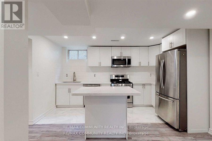 Basement - 16 Litner Crescent, Georgina, Ontario  L4P 3V1 - Photo 4 - N12735798