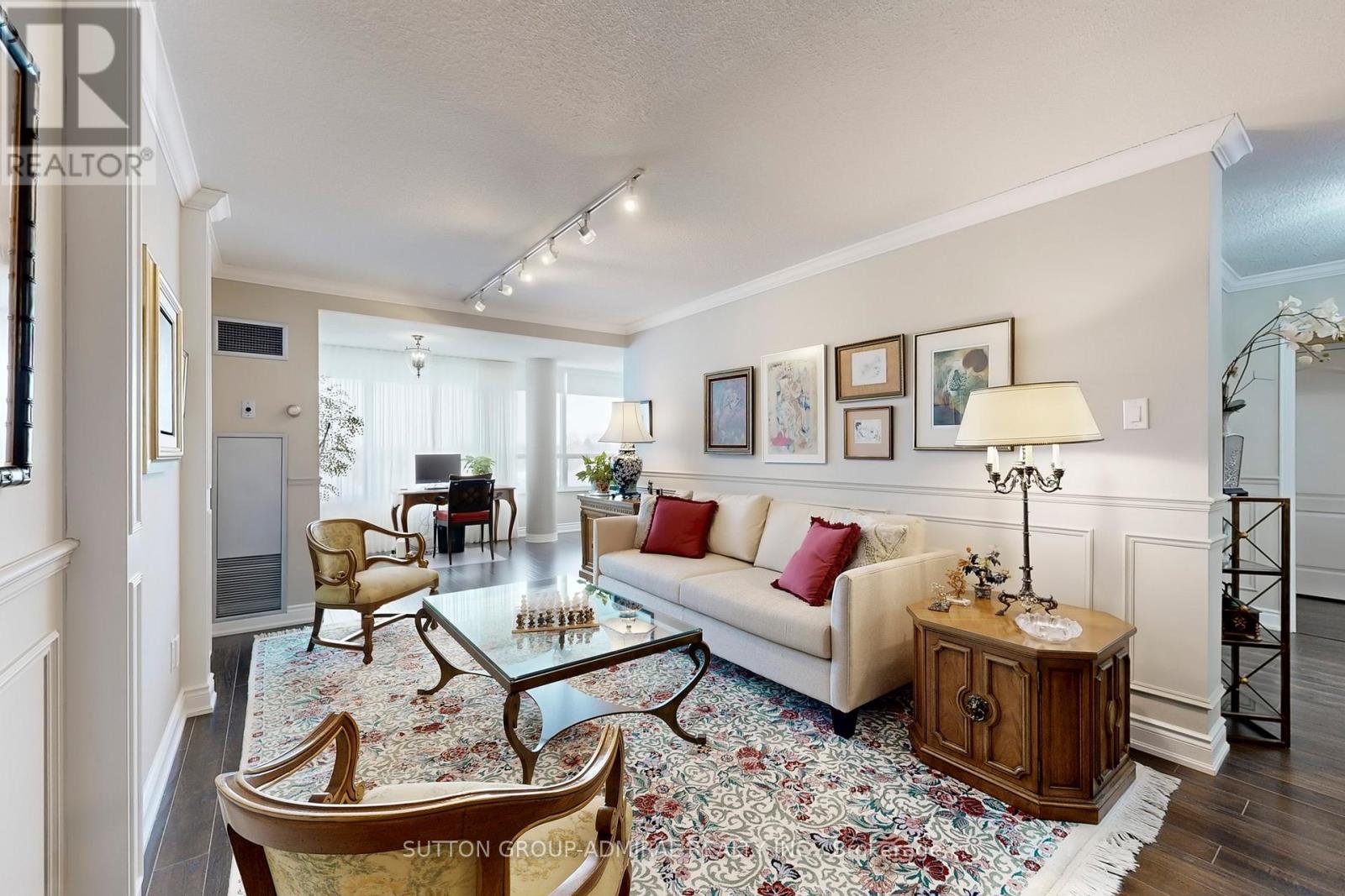 512 - 11 Townsgate Drive, Vaughan, Ontario  L4J 8G4 - Photo 16 - N12735850