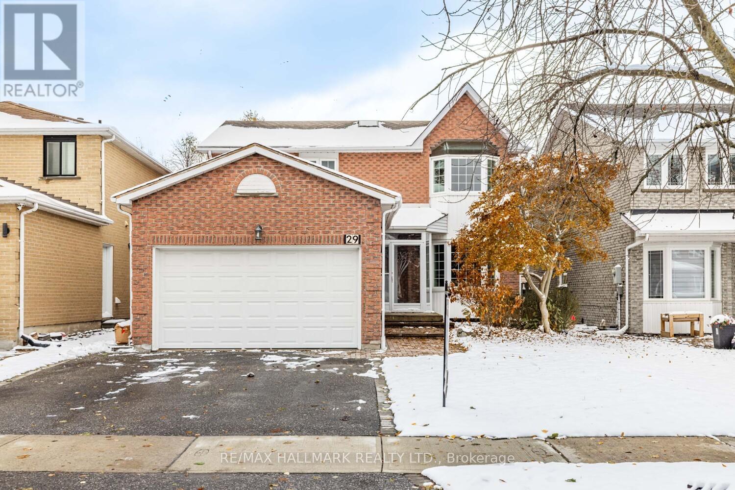 29 CANTERBURY COURT, Richmond Hill, Ontario