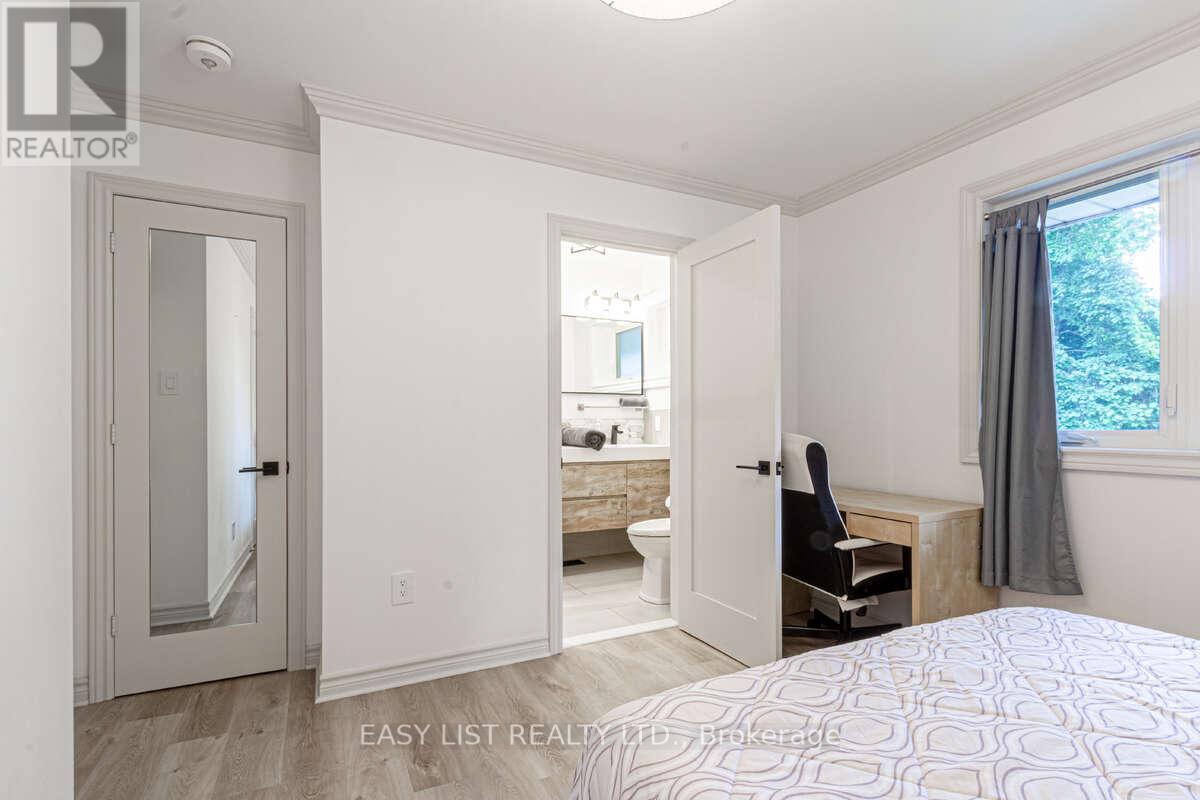 3438 Enniskillen Circle, Mississauga, Ontario  L5C 2N1 - Photo 23 - W12325935