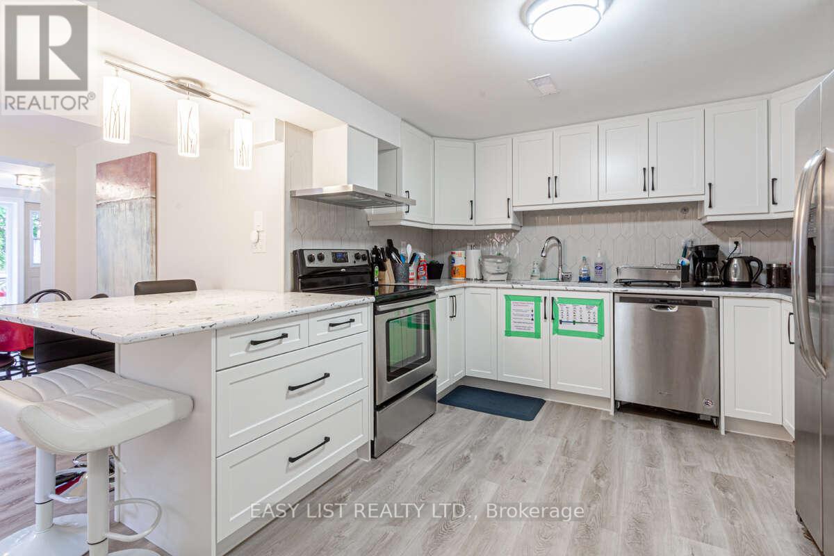 3438 Enniskillen Circle, Mississauga, Ontario  L5C 2N1 - Photo 27 - W12325935