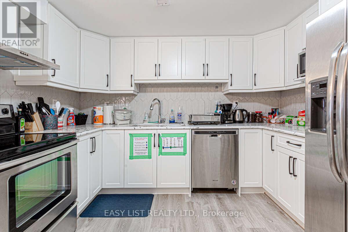 3438 Enniskillen Circle, Mississauga, Ontario  L5C 2N1 - Photo 29 - W12325935