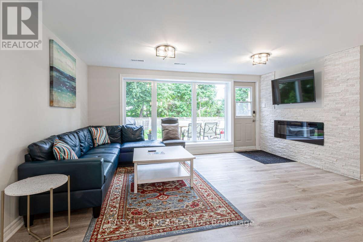 3438 Enniskillen Circle, Mississauga, Ontario  L5C 2N1 - Photo 32 - W12325935