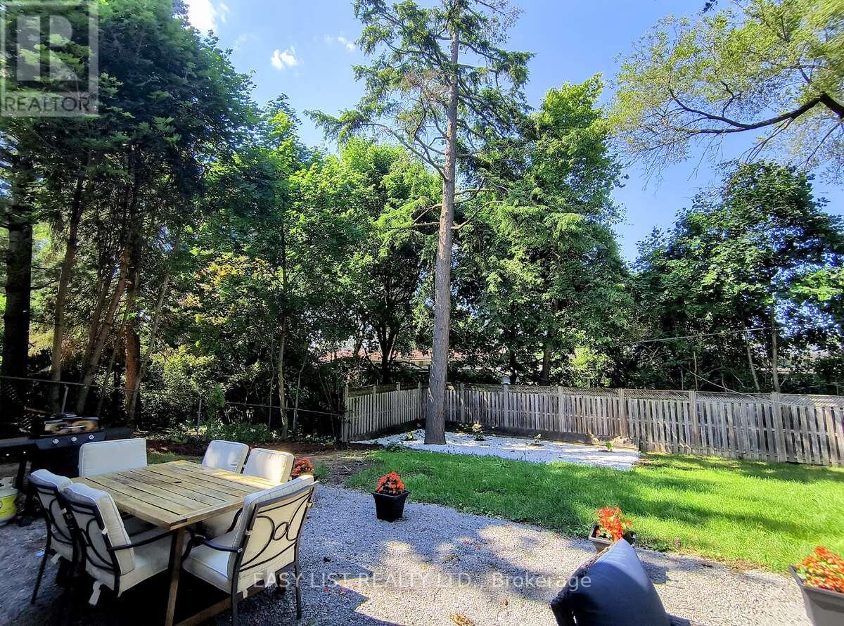 3438 Enniskillen Circle, Mississauga, Ontario  L5C 2N1 - Photo 47 - W12325935