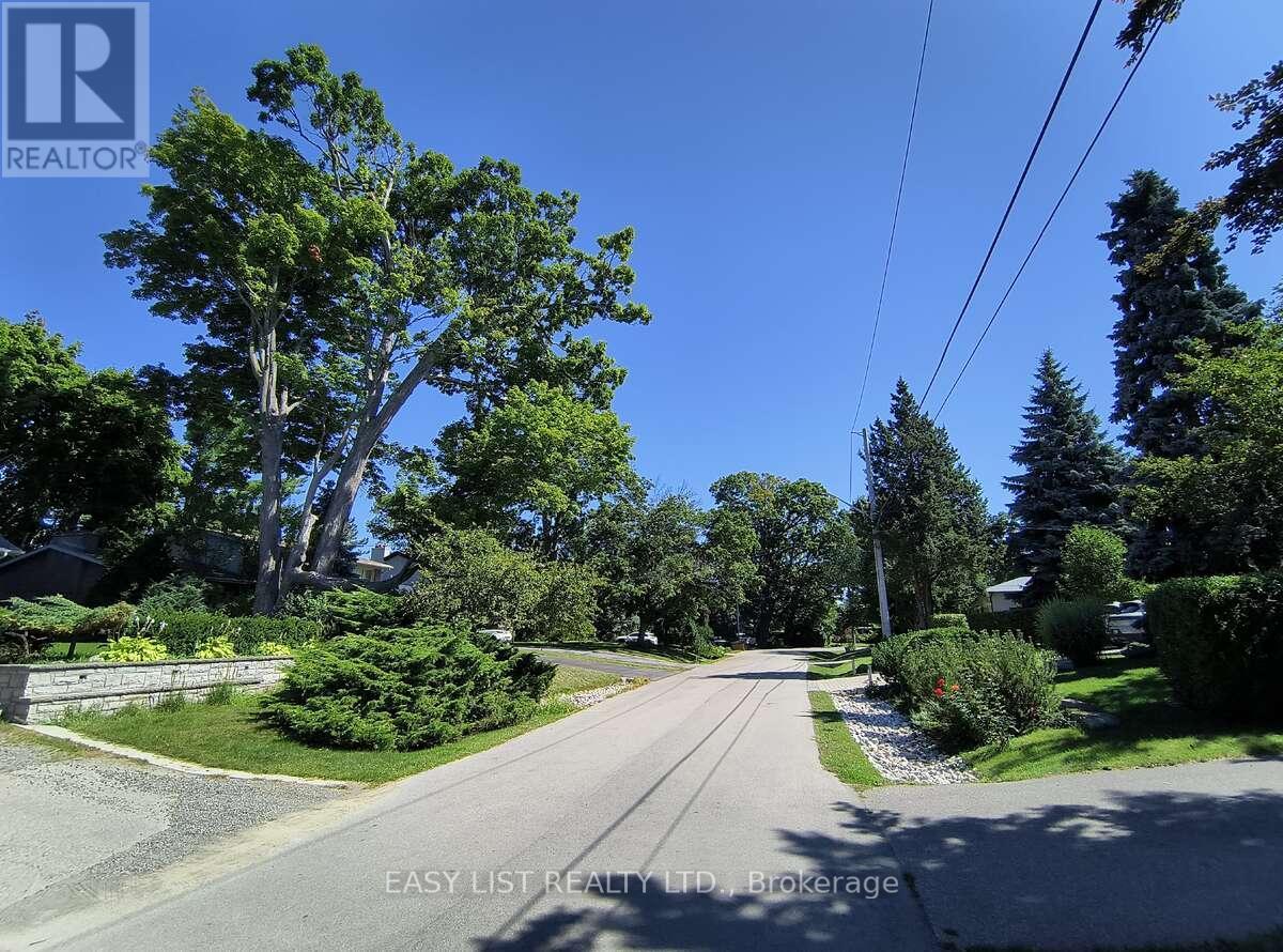 3438 Enniskillen Circle, Mississauga, Ontario  L5C 2N1 - Photo 50 - W12325935