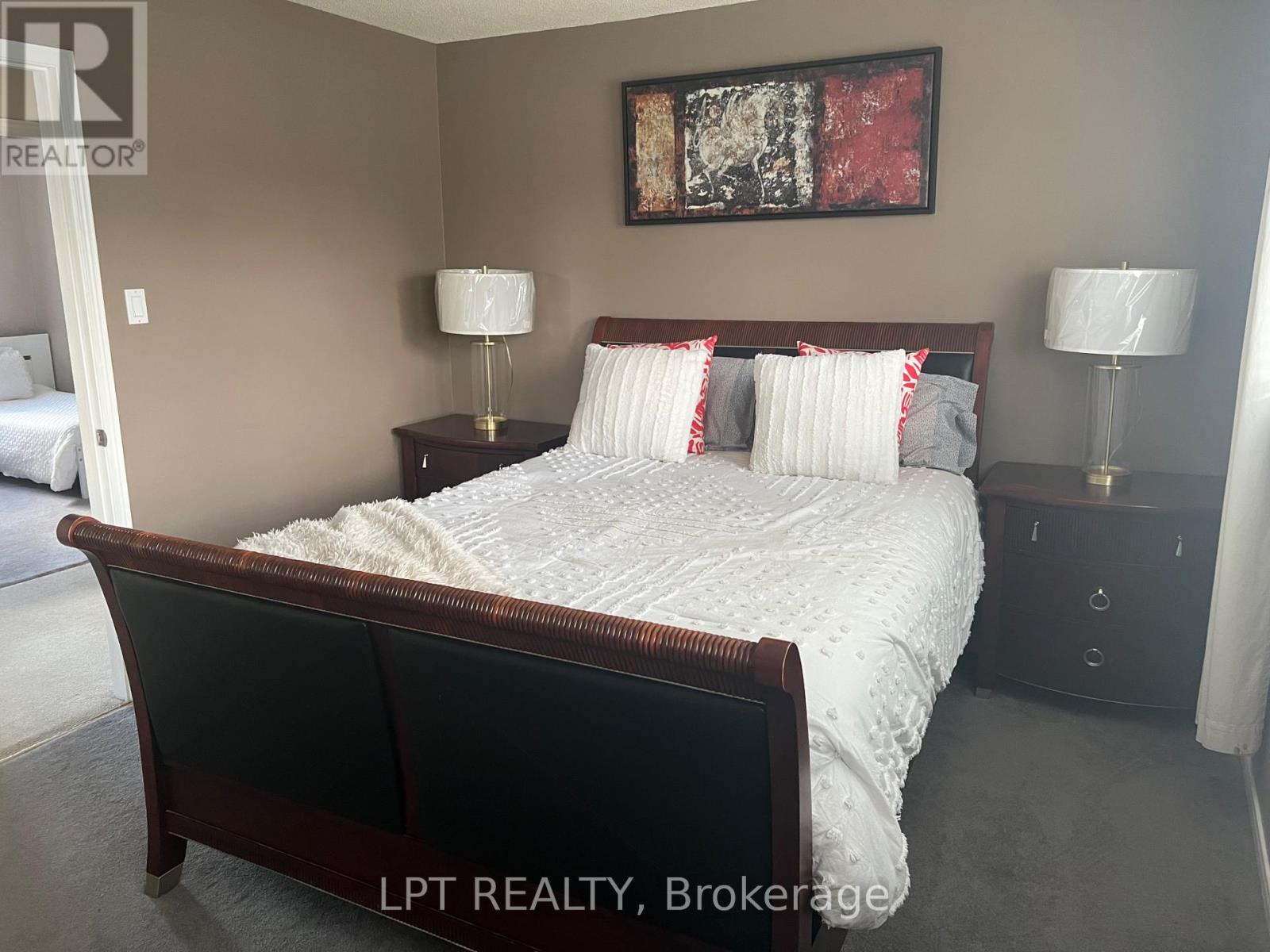 318 Hansen Boulevard, Orangeville, Ontario  L9W 4M6 - Photo 8 - W12367543