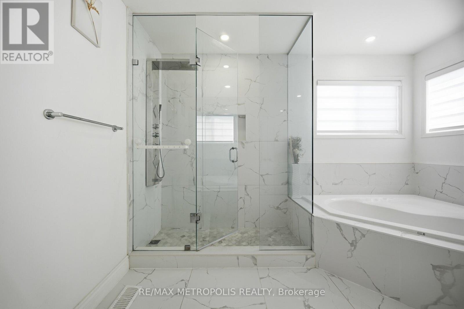 43 El Camino Way, Brampton, Ontario  L7A 3C4 - Photo 22 - W12735702