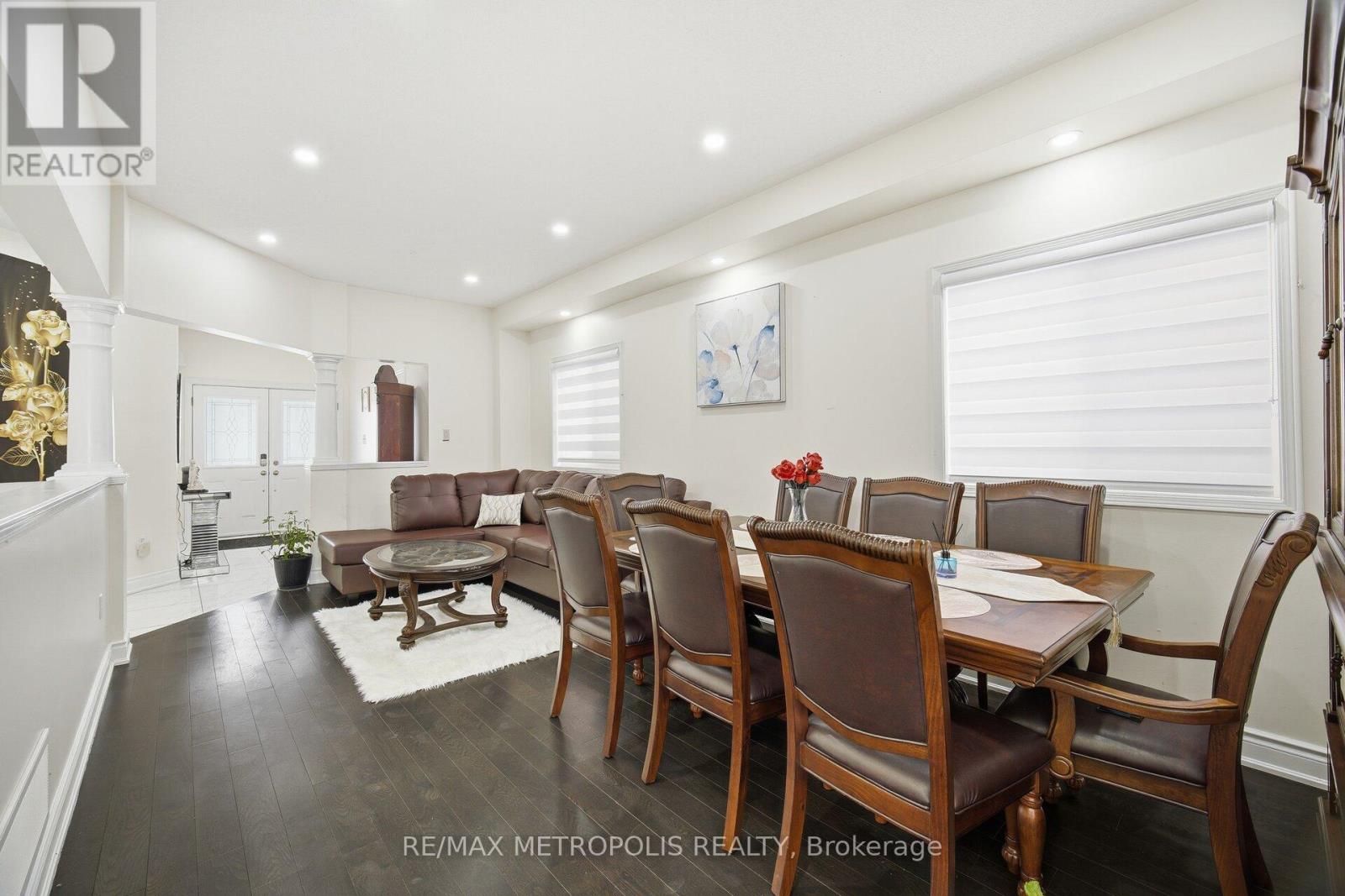 43 El Camino Way, Brampton, Ontario  L7A 3C4 - Photo 5 - W12735702