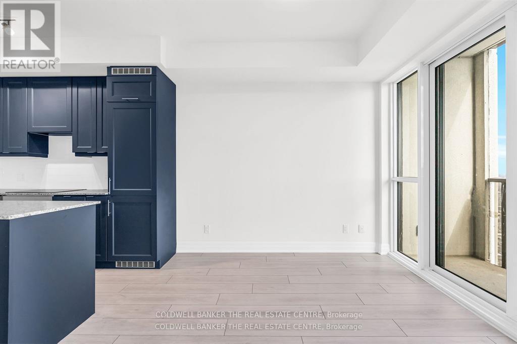 3305 - 30 Elm Drive W, Mississauga, Ontario  L5B 0N6 - Photo 10 - W12735726