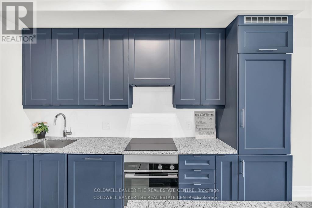 3305 - 30 Elm Drive W, Mississauga, Ontario  L5B 0N6 - Photo 8 - W12735726