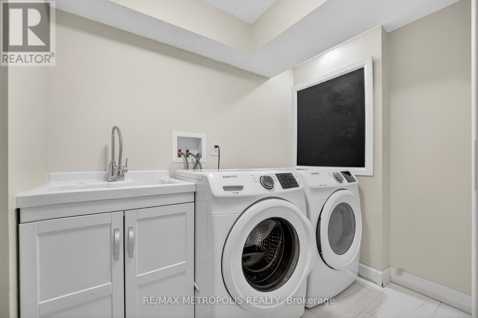 Bsmt - 1325 Ashwood Terrace, Oakville, Ontario  L6M 4A7 - Photo 17 - W12735750