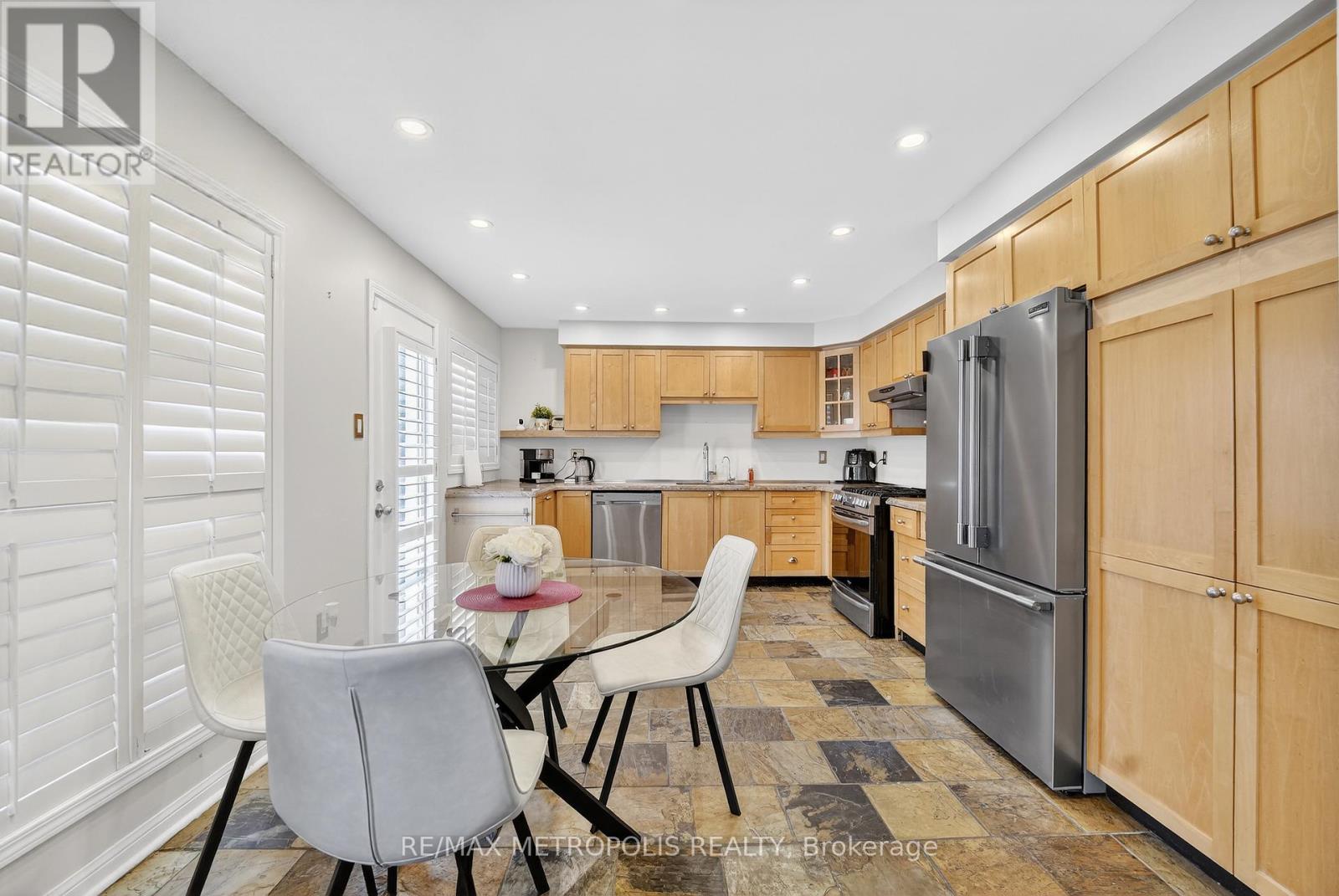 Bsmt - 1325 Ashwood Terrace, Oakville, Ontario  L6M 4A7 - Photo 2 - W12735750