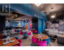 2055 DUNDAS STREET, Mississauga, Ontario