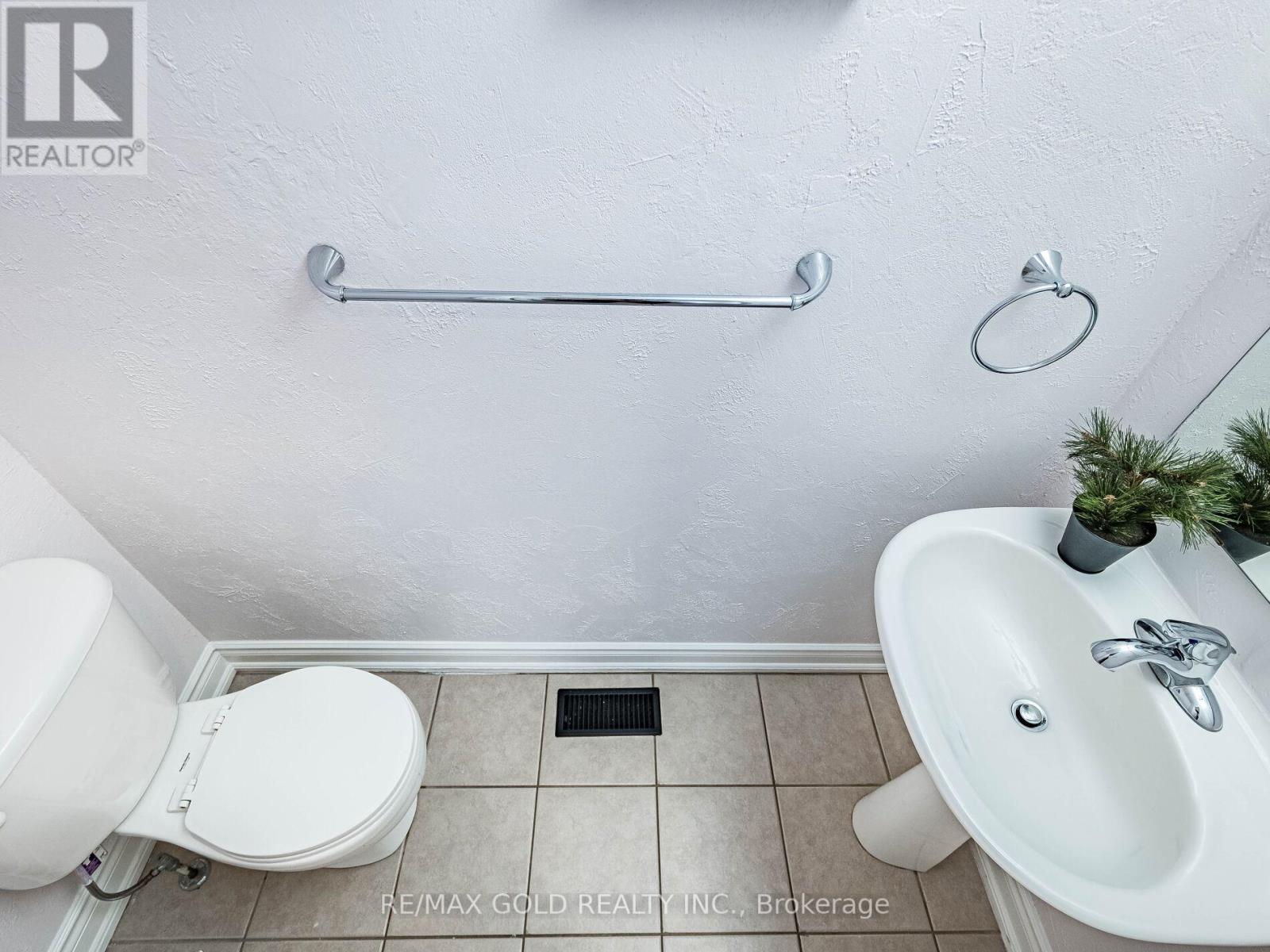 42 Jessop Drive, Brampton, Ontario  L7A 3M8 - Photo 16 - W12735842