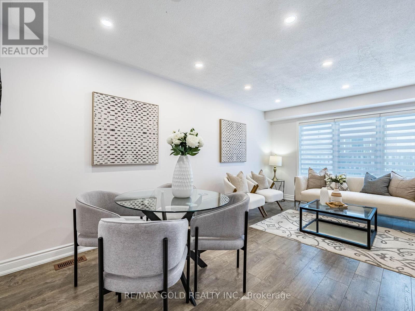 42 Jessop Drive, Brampton, Ontario  L7A 3M8 - Photo 4 - W12735842