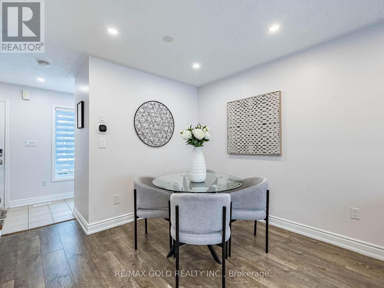 42 Jessop Drive, Brampton, Ontario  L7A 3M8 - Photo 5 - W12735842