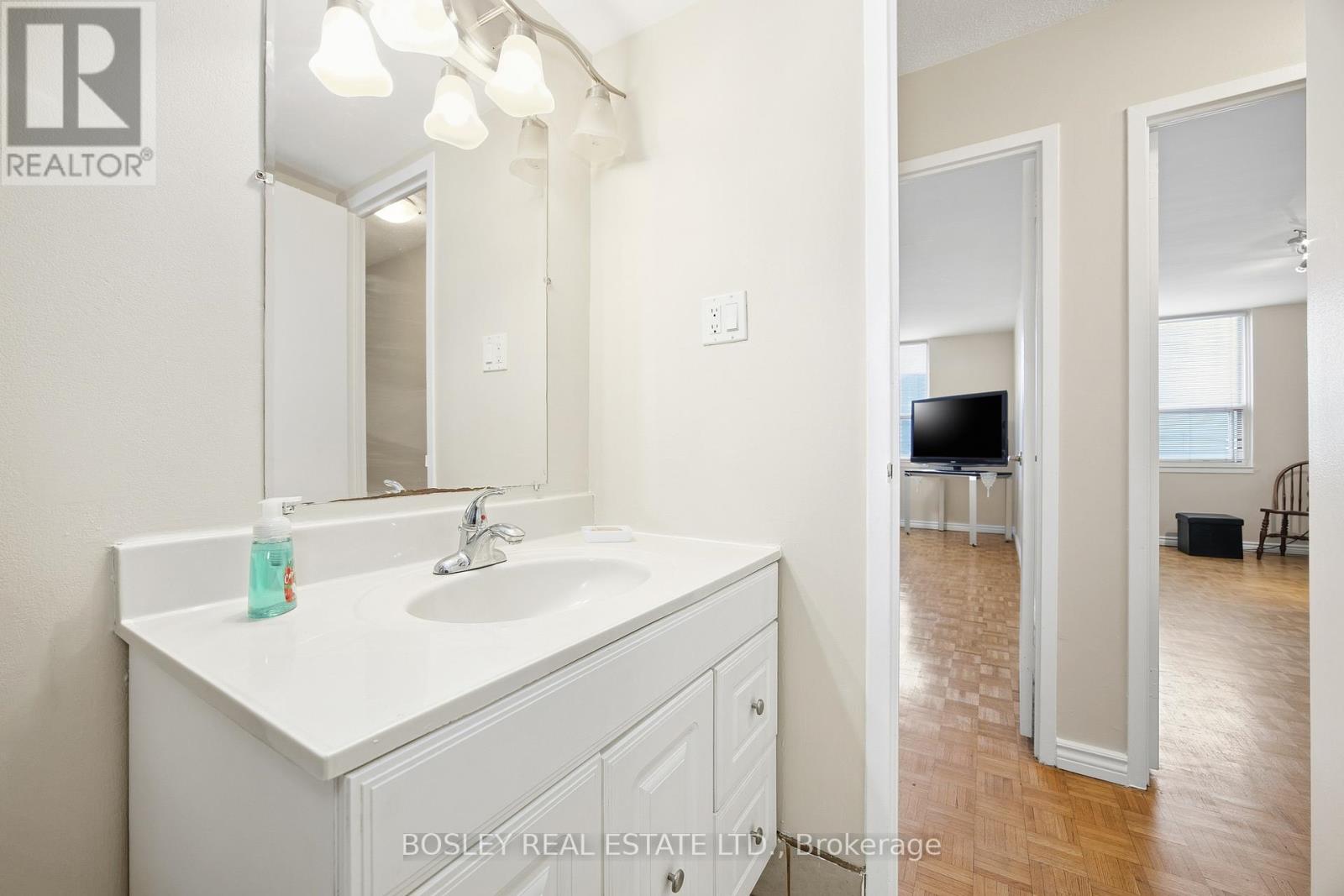 1008 - 511 The West Mall, Toronto, Ontario  M9C 1G5 - Photo 20 - W12735890