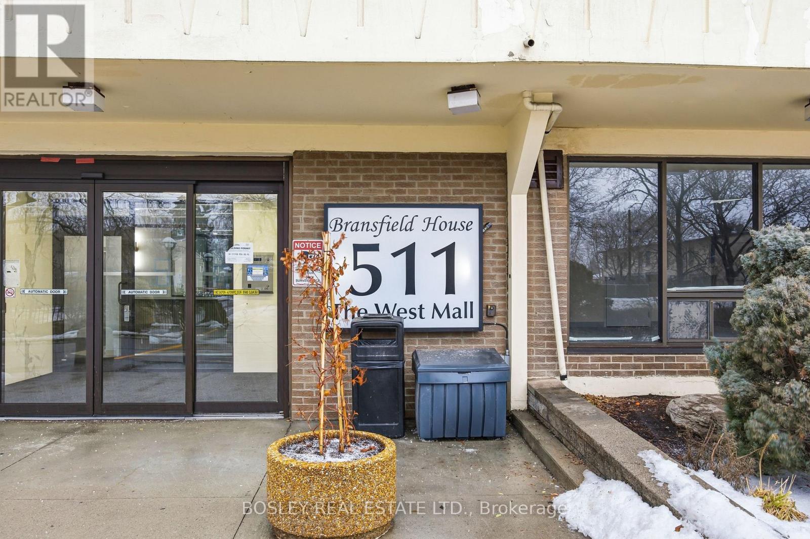 1008 - 511 The West Mall, Toronto, Ontario  M9C 1G5 - Photo 4 - W12735890