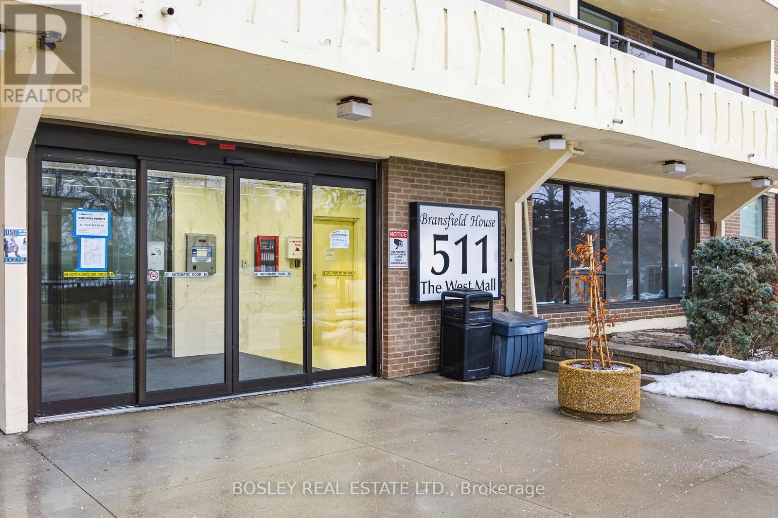 1008 - 511 The West Mall, Toronto, Ontario  M9C 1G5 - Photo 5 - W12735890