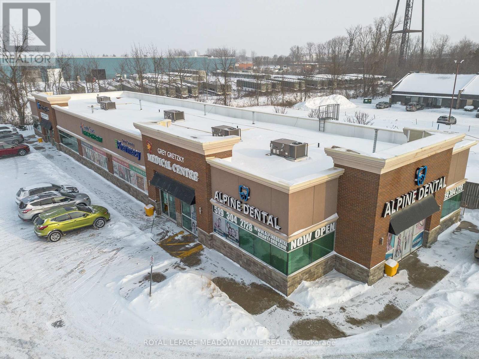 422 Grey Street, Brantford, Ontario  N3S 4X8 - Photo 4 - X12735758