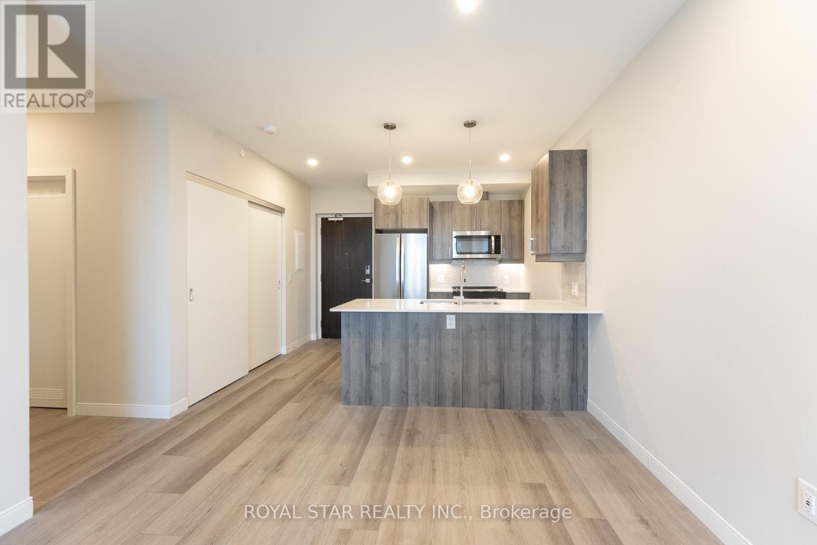 407 - 118 West Street, Port Colborne, Ontario  L3K 4E6 - Photo 11 - X12735836