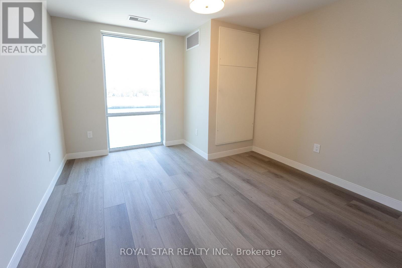 407 - 118 West Street, Port Colborne, Ontario  L3K 4E6 - Photo 30 - X12735836