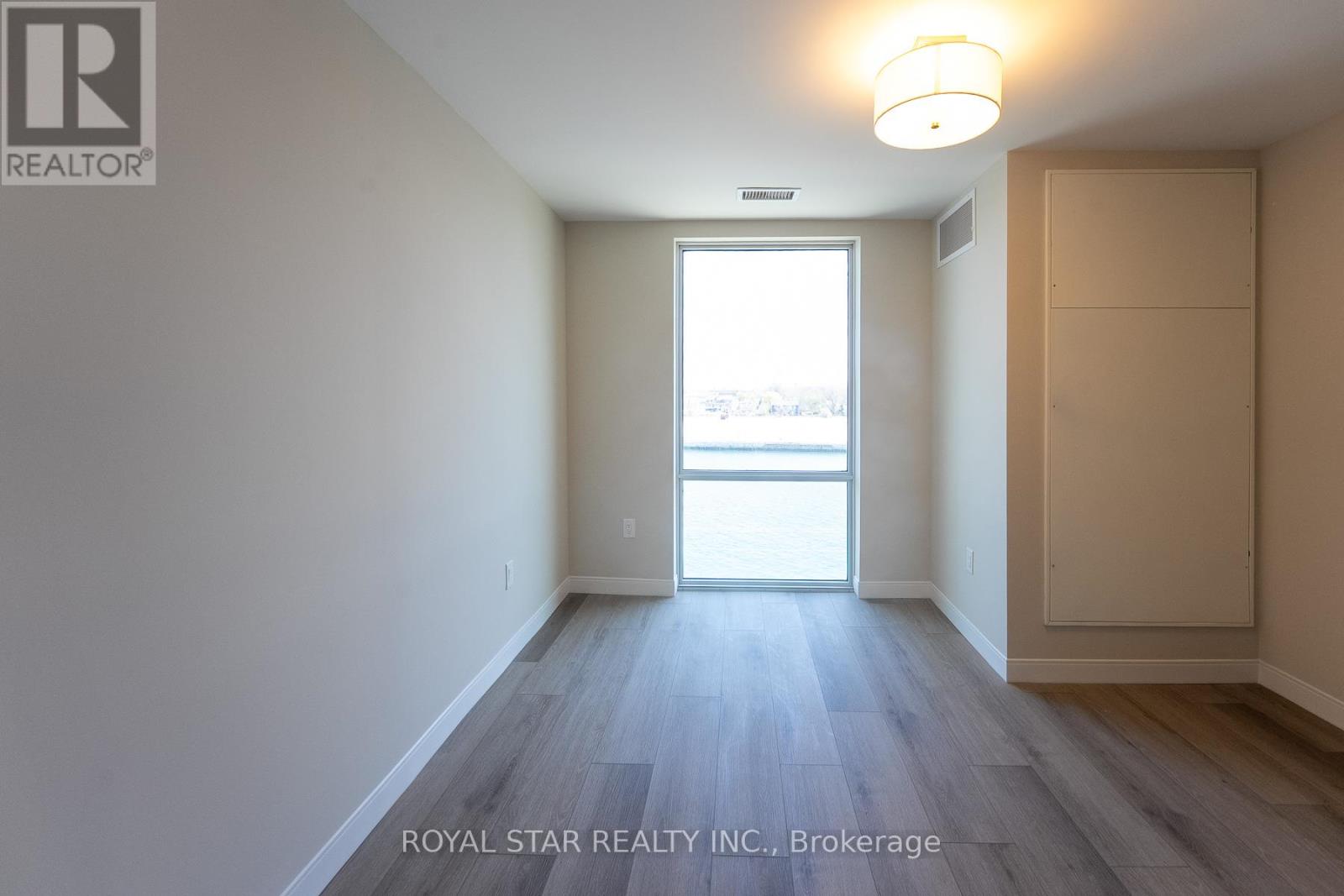 407 - 118 West Street, Port Colborne, Ontario  L3K 4E6 - Photo 31 - X12735836